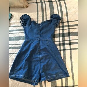 Cute romper great for going out with the girls or even a date night